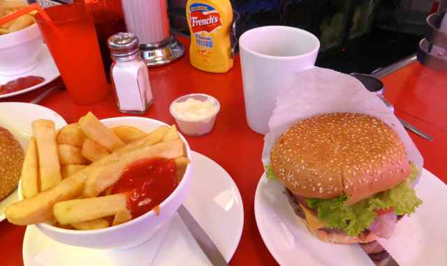 Ed's burger and chips
